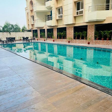 Hotel Four Waves Puri Exterior photo